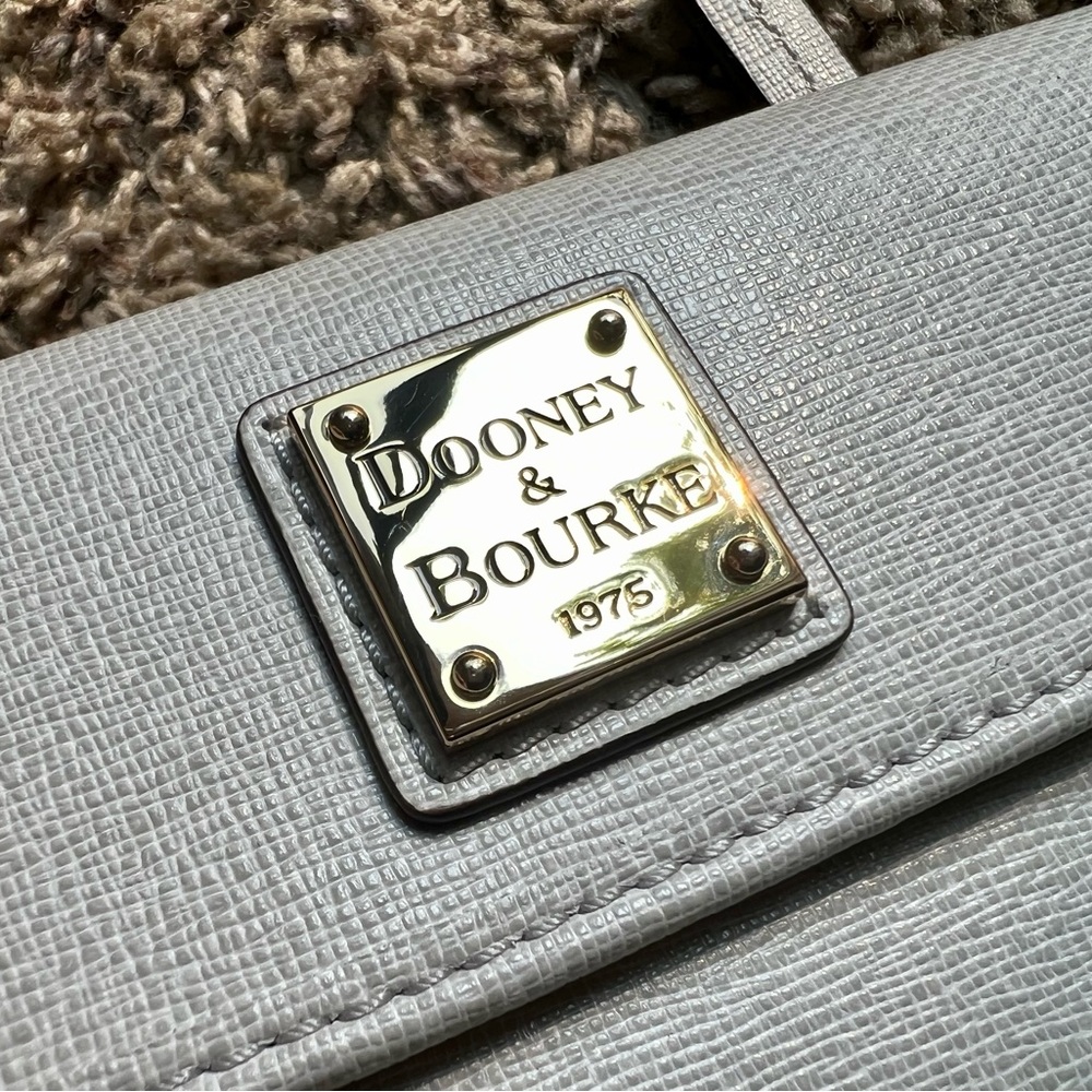 Dooney & Bourke Ecru Saffiano Continental Clutch Wallet